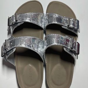 Brand new Madden girl size 5.5 sandals
